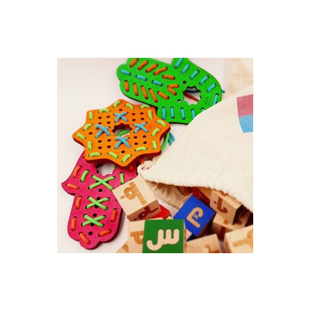 Jeu de laçage Main / Khamsa Montessori